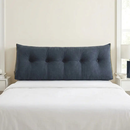 Photo vue de face du coussin tête de lit de luxe.